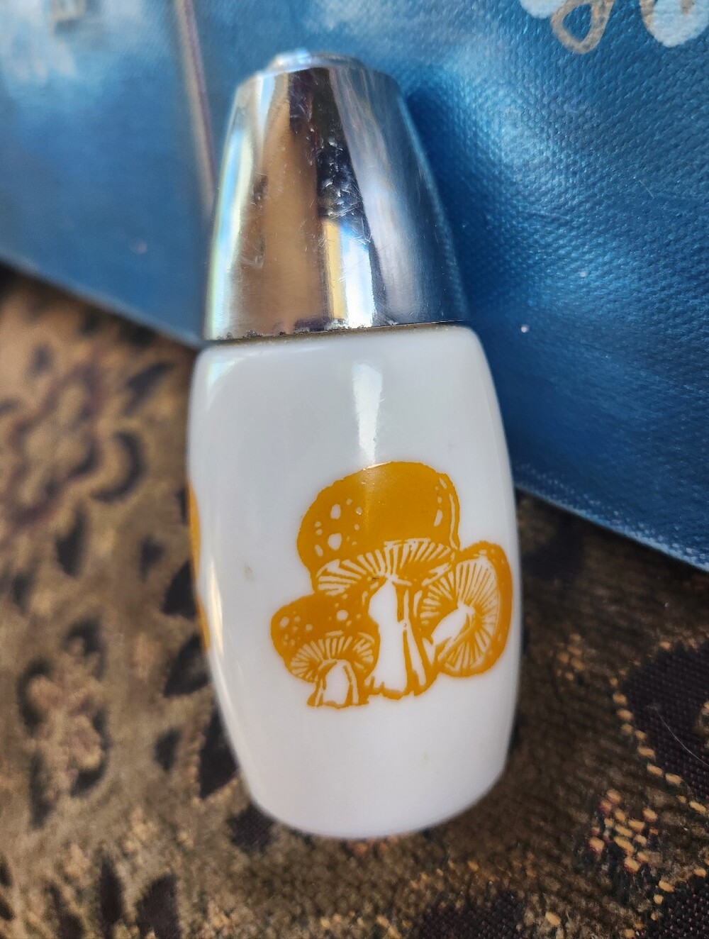 50's FIRE KING Milk GLASS White Gold Mushroom KITCHEN Salt Decor Home Accent HTF